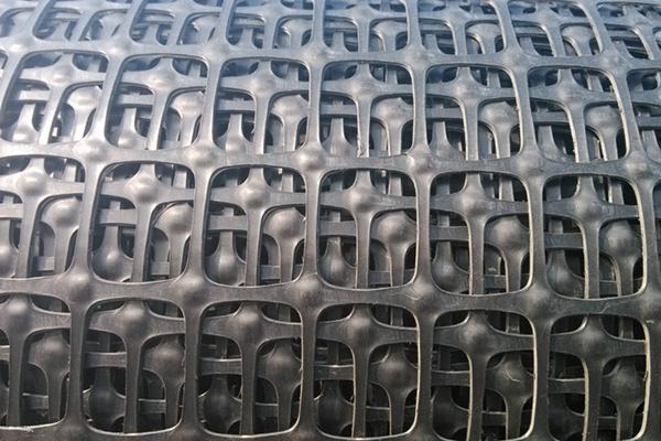 在外力作用下，塑料土工格柵會(huì)變形嗎？  第3張