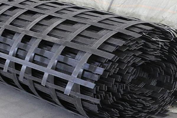 高韌性聚酯紗線集束土工格柵怎么清洗呢？  第3張