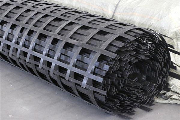 高韌性聚酯紗線集束土工格柵可以與什么材料搭配使用  第2張