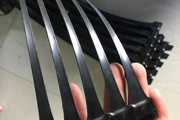 雙向土工格柵與單向土工格柵各自的應(yīng)用場(chǎng)景有哪些  第2張