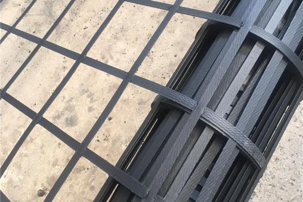 鋼塑土工格柵怎么固定在舊砼板上呢？  第3張