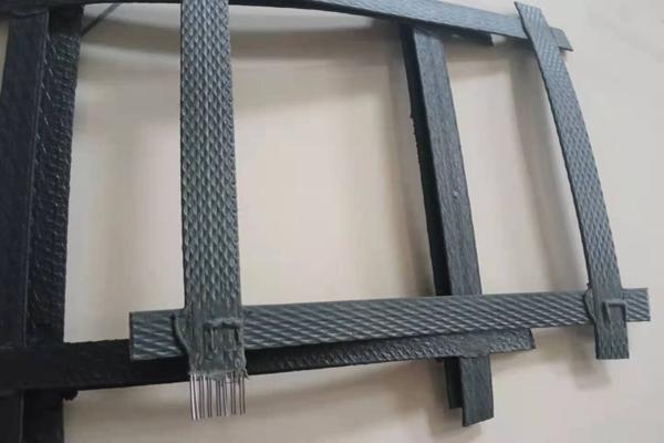 鋼塑土工格柵和玻纖土工格柵可以混用嗎  第1張